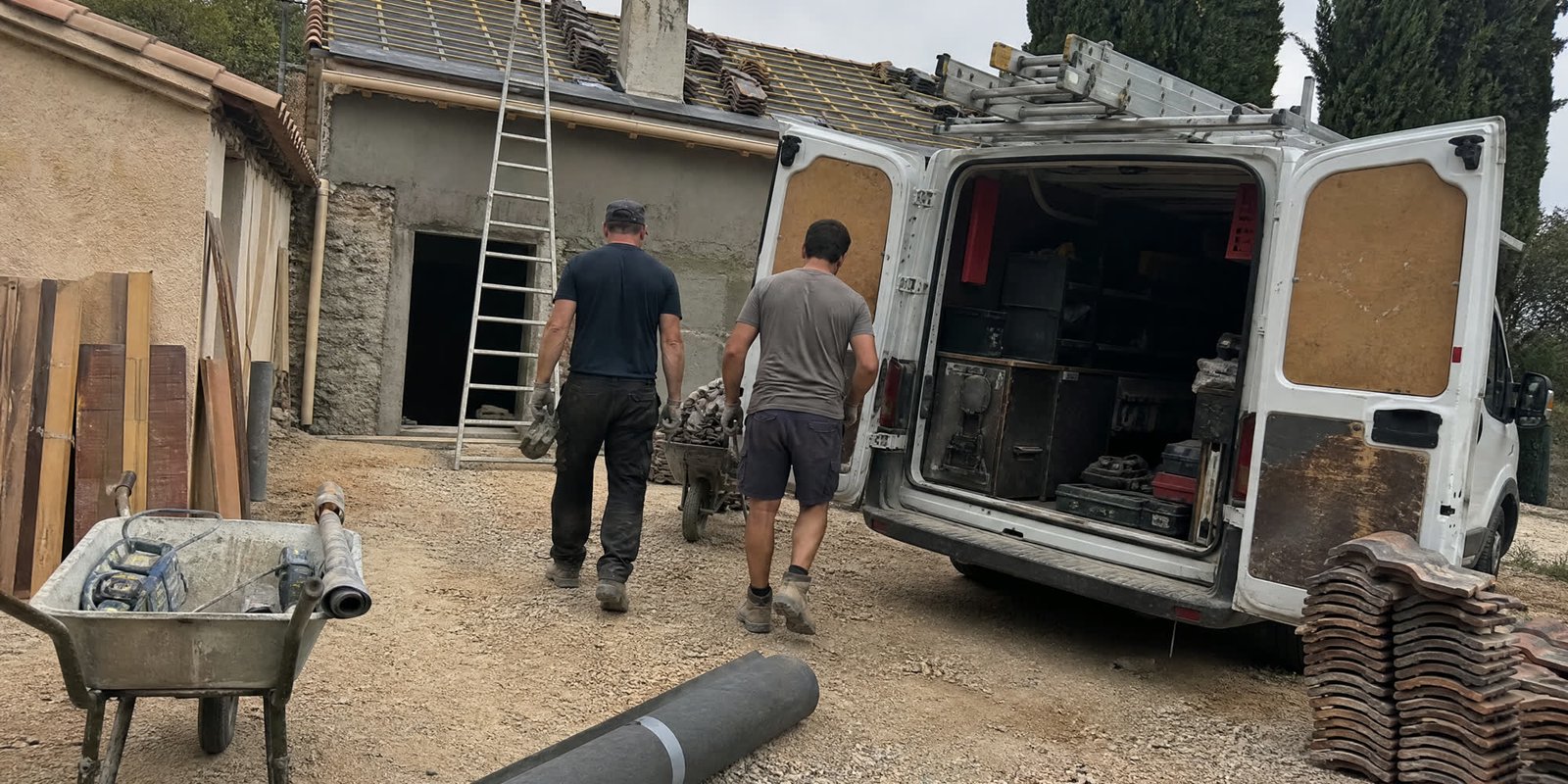 Chantier de couverture mené par Rayan Couverture à Nîmes